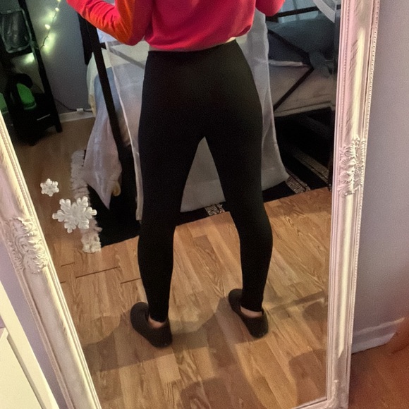 Black Fabletics Leggings - Picture 4 of 12